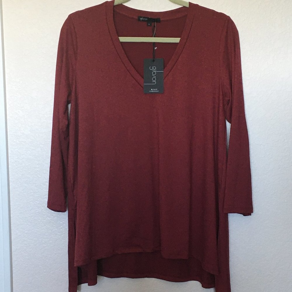 NWT Gibson Tunic Top with Handkercief Hem - L